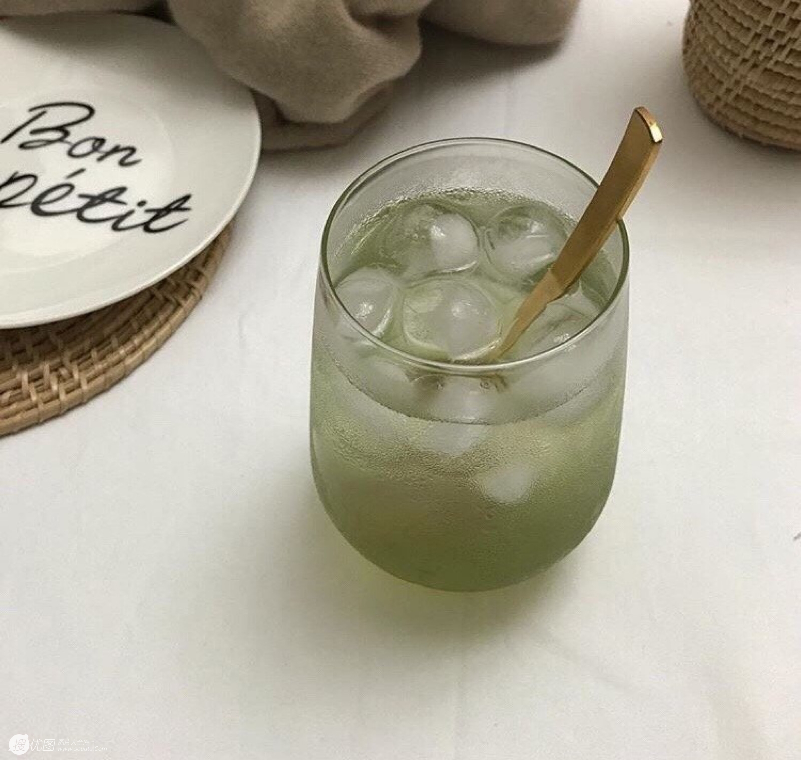 抹茶绿和什么颜色可以调成绿色 绿色紫色美食