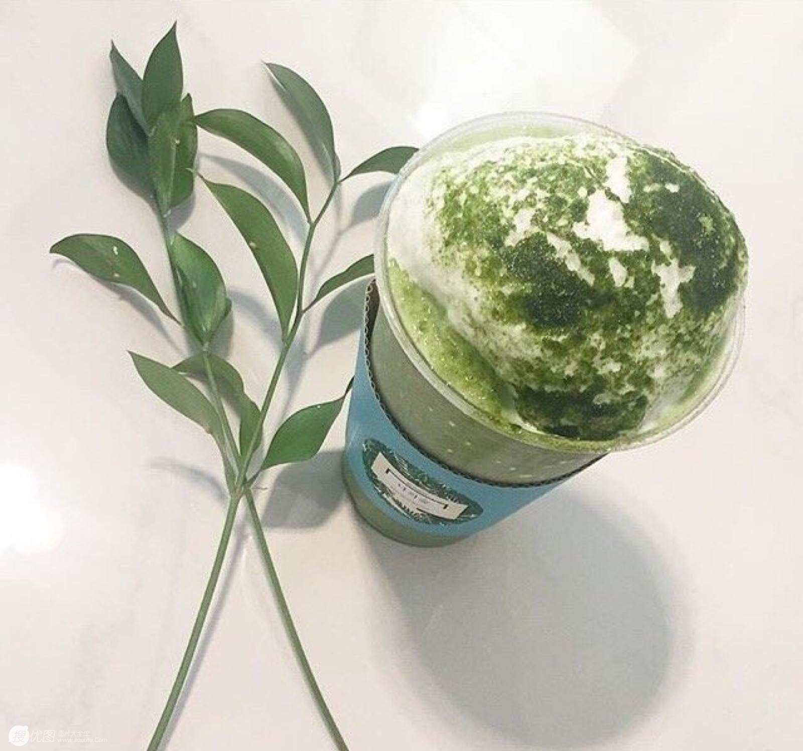 抹茶绿和什么颜色可以调成绿色 绿色紫色美食