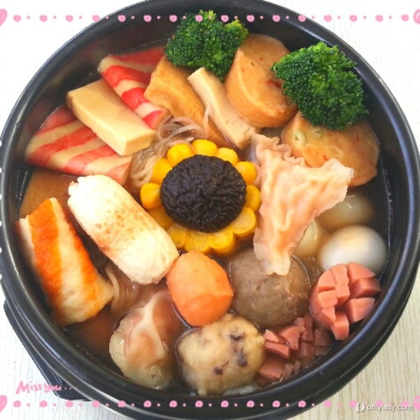 冬天吃热腾腾的关东煮 带汤的关东煮暖胃文案