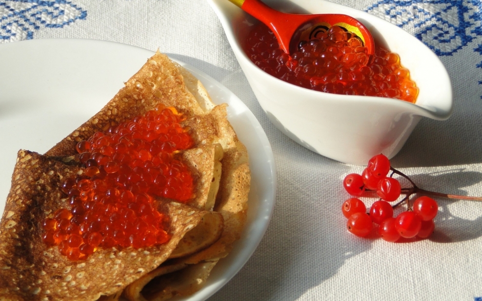 美味的草莓蛋糕高清桌面壁纸 可丽饼壁纸