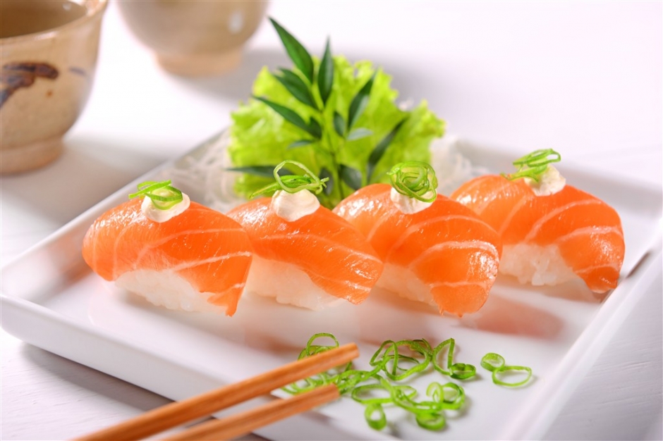日本料理寿司多少钱一个 日本料理寿司全过程视频