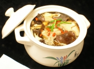 菌菇土鸡炭火锅图片 杂菌土鸡汤图片大全