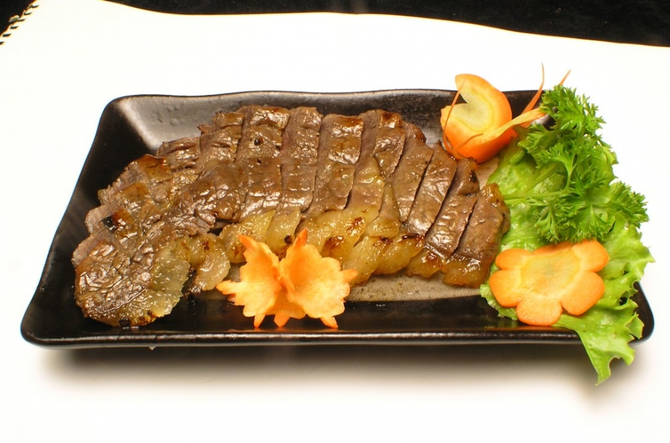 关于烤牛肉调料的图片大全 坛子酱椒炒牛肉