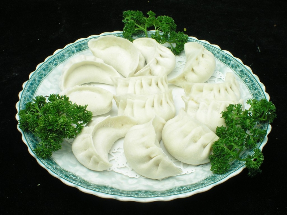 三鲜水饺美食教程 猪肉海参虾仁三鲜水饺馅怎么做