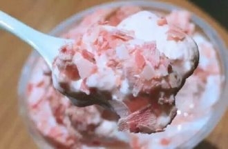 星巴克抹茶全绿冰淇淋 星巴克抹茶冰激凌图片大全