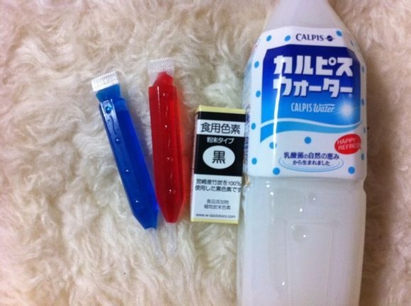 大人吃的蓝莓味果冻 爆浆眼球糖果真的有那么难吃吗