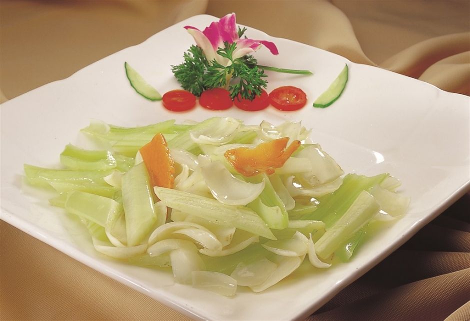 西芹百合木耳炒瘦肉的家常做法 百香千禧果凉菜的图片大全