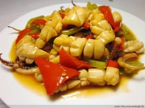 炒鱿鱼美食 老东北美食炒鱿鱼