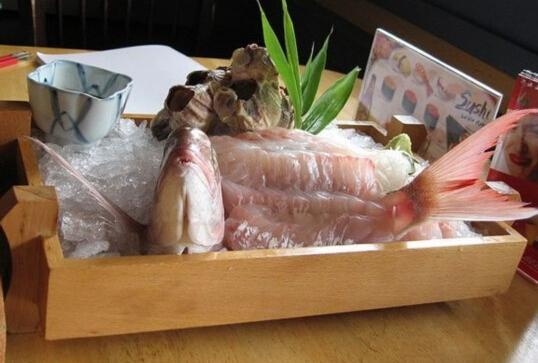 英雄干了这碗翔！看吐你的重口味食物