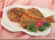 蒜香鲈鱼烤鱼家常菜做法大全 蒜香鲈鱼是凉菜还是热菜