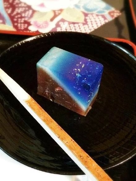 岛国最神秘的点心，让你一片星空。