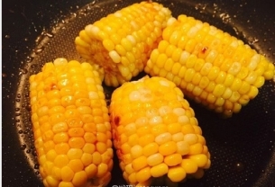 烤玉米做法大全 烤玉米的吃法