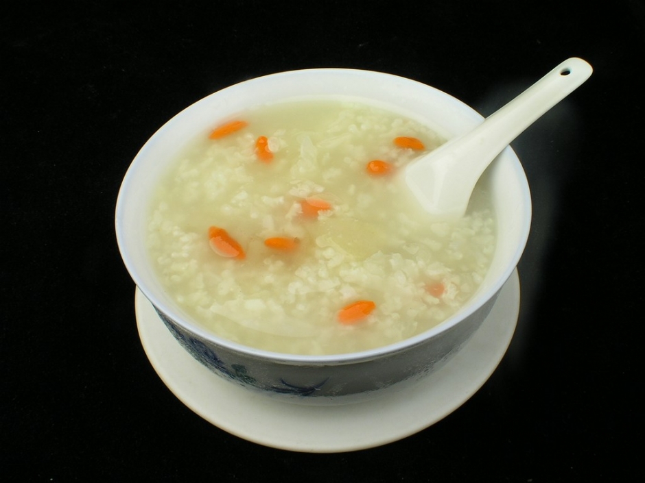 雪梨凉粉糕的做法大全 蓝莓雪梨冰粥的做法