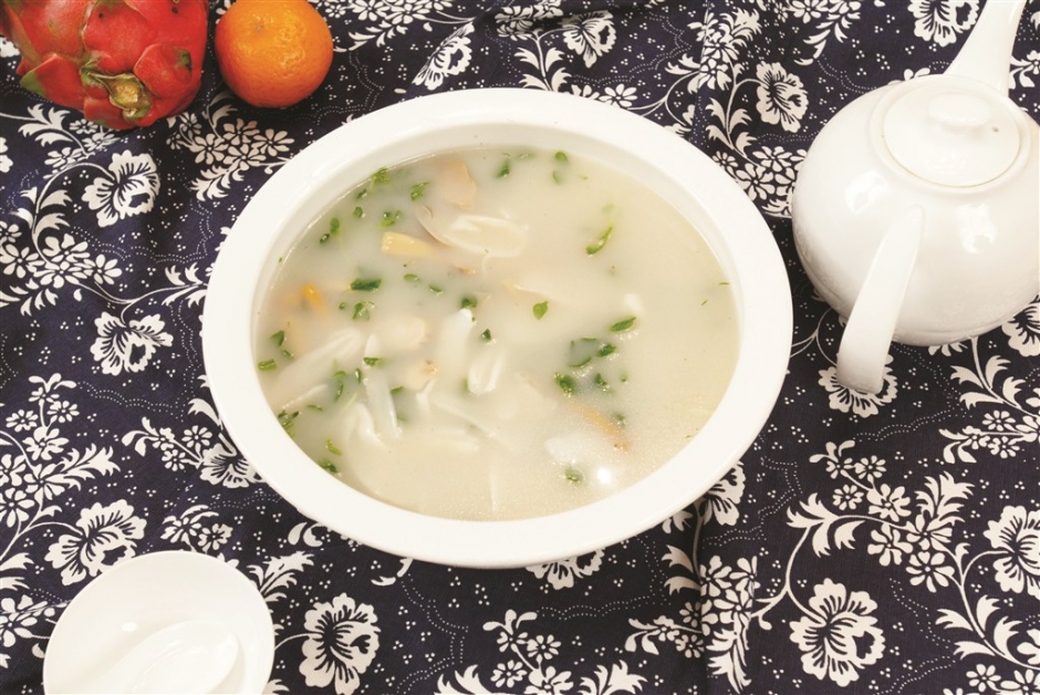 七彩菌菇汤都可以和什么肉煮 菌菇汤底调料图片大全